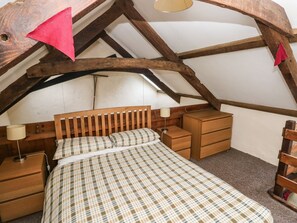 3 bedrooms, individually decorated, individually furnished, free WiFi - Rafters Cottage (Clarbeston Road)