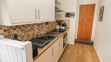 Dishwasher, cookware/dishes/utensils