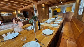 Dining - Chalet “Le Tanguy” with Private Terrace, Balconies, and Wi-Fi (Villard-Reculas)