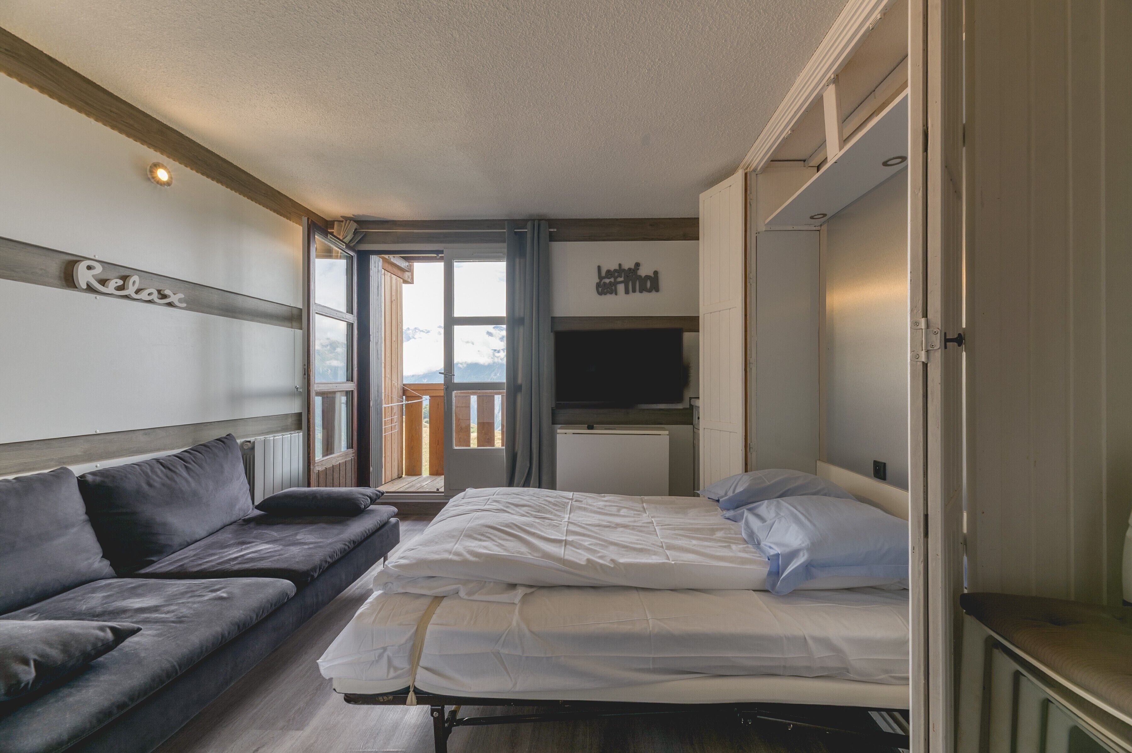 1 bedroom, iron/ironing board, WiFi, bed sheets