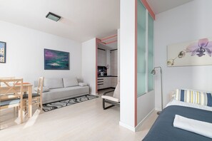 Apartment, Balcony | Ruang tamu