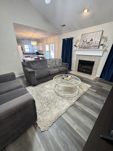 Marvelous split level 4-bedroom house in Summerville