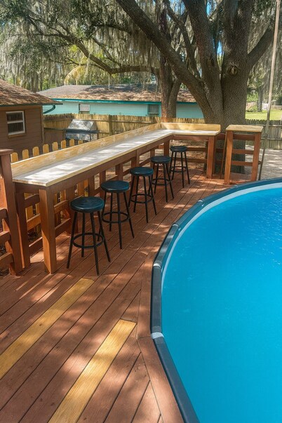Private Resort-Style Oasis, Pool, Lanai & Court – Backyard Paradise w/ BBQ