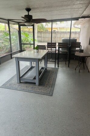 Outdoor dining