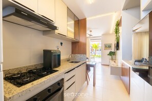 Basic Apartment | Private kitchen