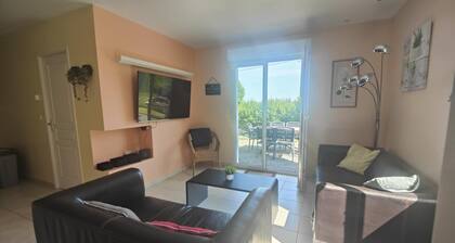 Country House for 6 with Garden and Wi-Fi near Mont Saint-Michel