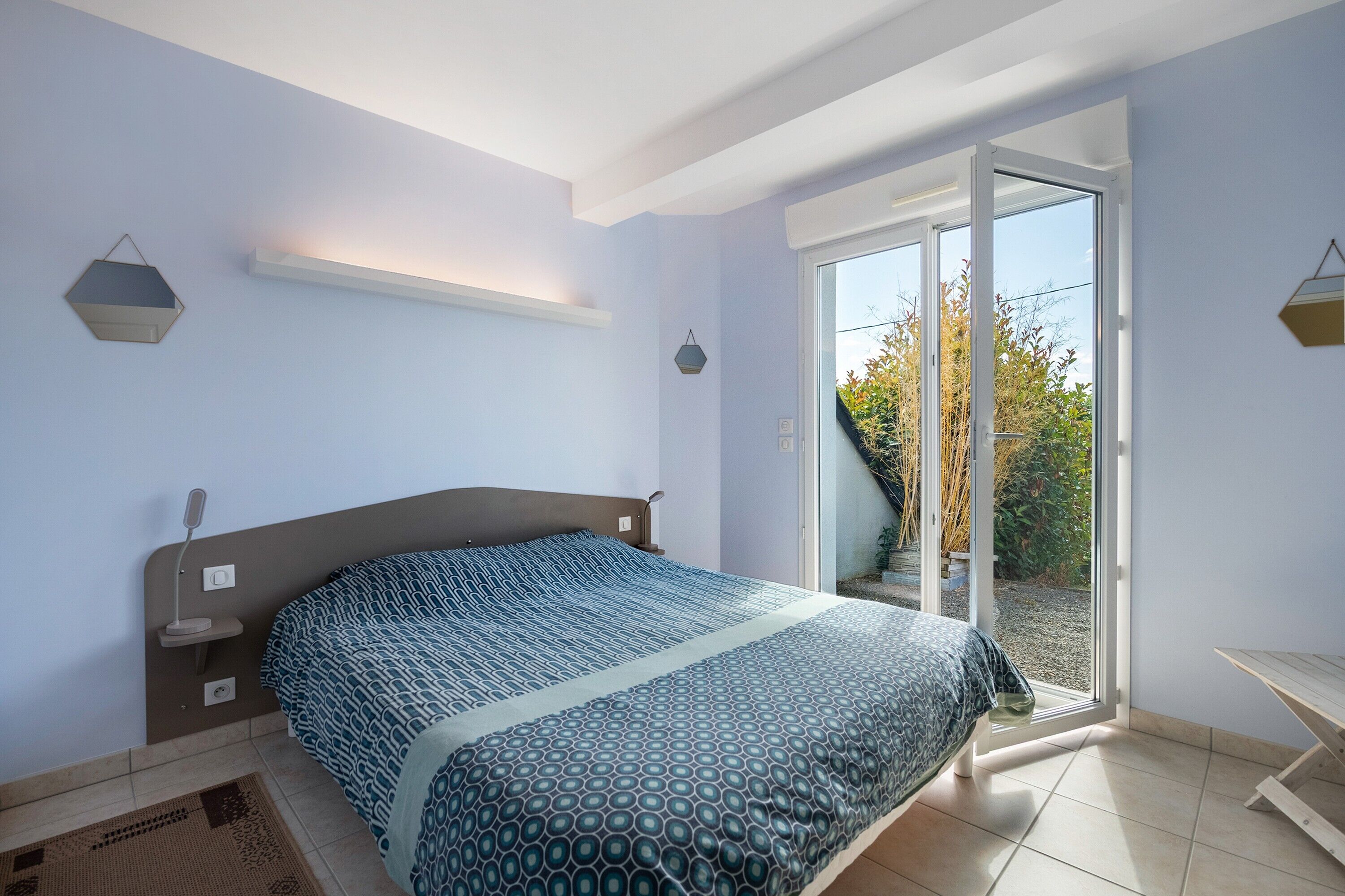 3 slaapkamers, een strijkplank/strijkijzer, wifi, beddengoed