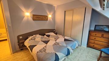 3 chambres, fer et planche Ă  repasser, Wi-Fi, draps fournis