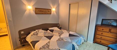 3 Schlafzimmer, Bügeleisen/Bügelbrett, WLAN, Bettwäsche