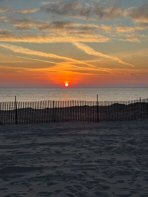 Solsenger og strandhåndklær