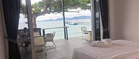 Family Room, Beach View | In-room safe, laptop workspace, blackout drapes, free WiFi