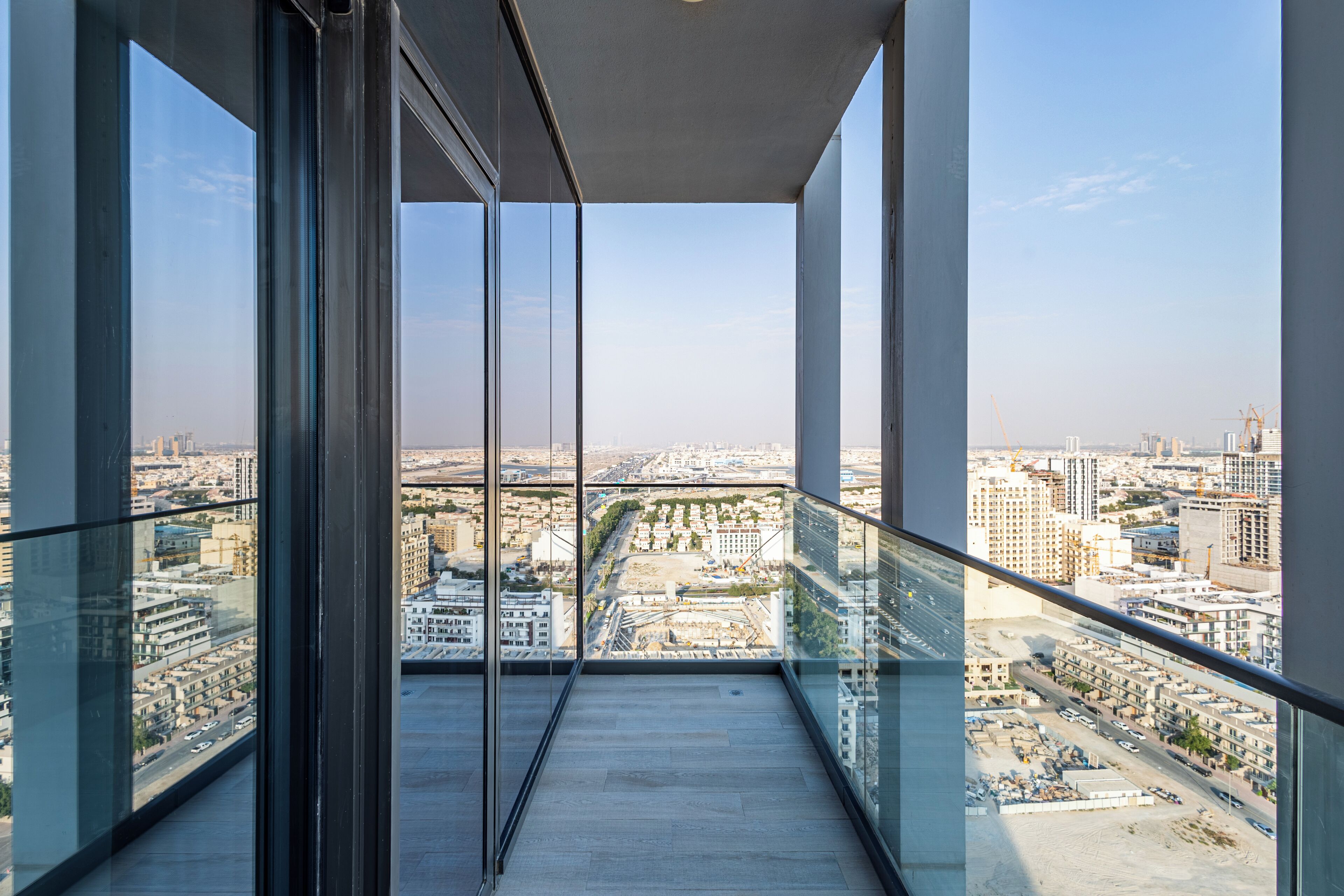 Apartamento, balcón, vistas a la ciudad | Balcón