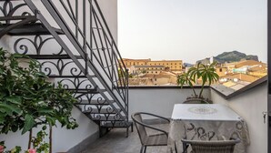Apartemen, 1 kamar tidur, balkon | Teras/patio
