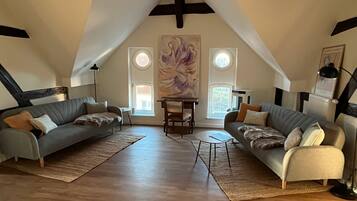 Fireplace, video games, ping pong