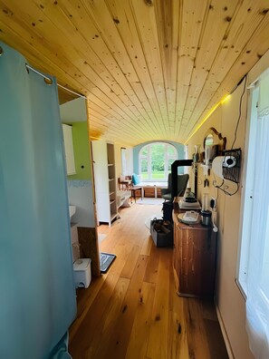 Interior - Room 'Double Room 1' with Wi-Fi (Stepenitz)