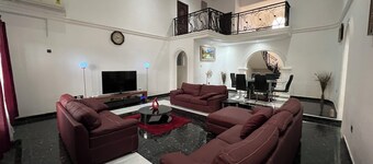 Dworth Lodge, East Legon Hills by the Melcom Mall 5BED