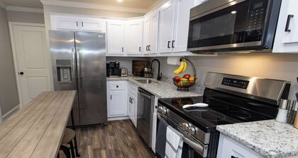 Pines at Five Furnished Corporate Rentals