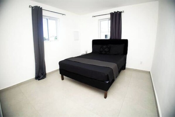 Silitysrauta/-lauta, internet, vuodevaatteet