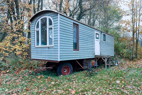 Tiny Home 'Bauwagen' with Shared Terrace and Shared Garden