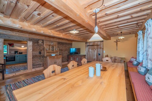 Holiday Home 'Englburger Hof' with Private Terrace, Private Garden and Wi-Fi