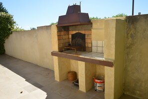 Terrace/patio - Maison l'Oustalette de Mau-bé with Pool in the Luberon (Maubec)