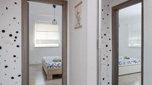 Iron/ironing board, free WiFi, bed sheets