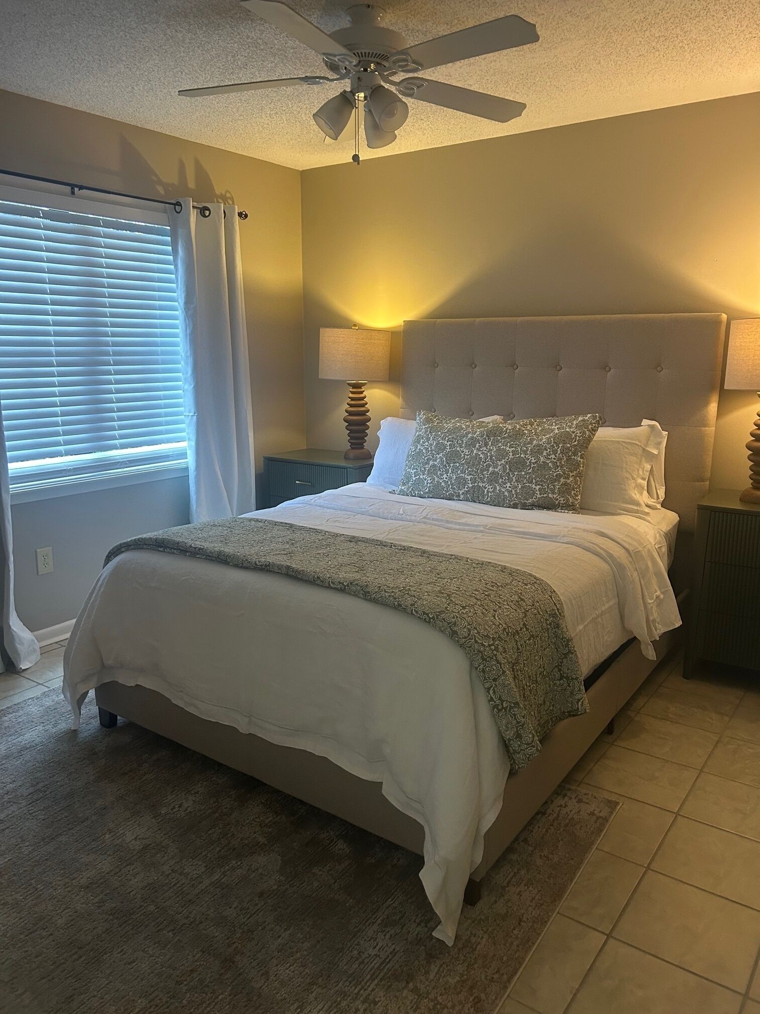3 chambres, fer et planche à repasser, Wi-Fi gratuit, draps fournis