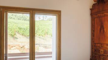 Deluxe Double or Twin Room, Garden View