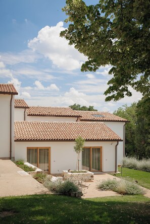 Doppel- oder Zweibettzimmer, Gartenblick