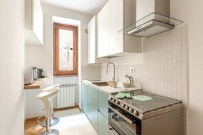 Apartment, 1 Bedroom | Private kitchen | Espresso maker, coffee/tea maker