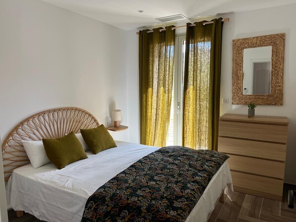 Lägenhet - balkong - havsutsikt | Ljudisolering, strykjärn/strykbräda och gratis wi-fi