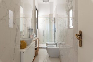 Apartment, 1 Schlafzimmer | Badezimmer