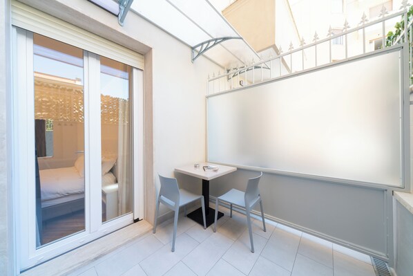 Double Room | Terrace/patio - Chessa's Rooms (Rome)