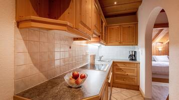 Kühlschrank, Ofen, Herdplatte, Geschirrspüler