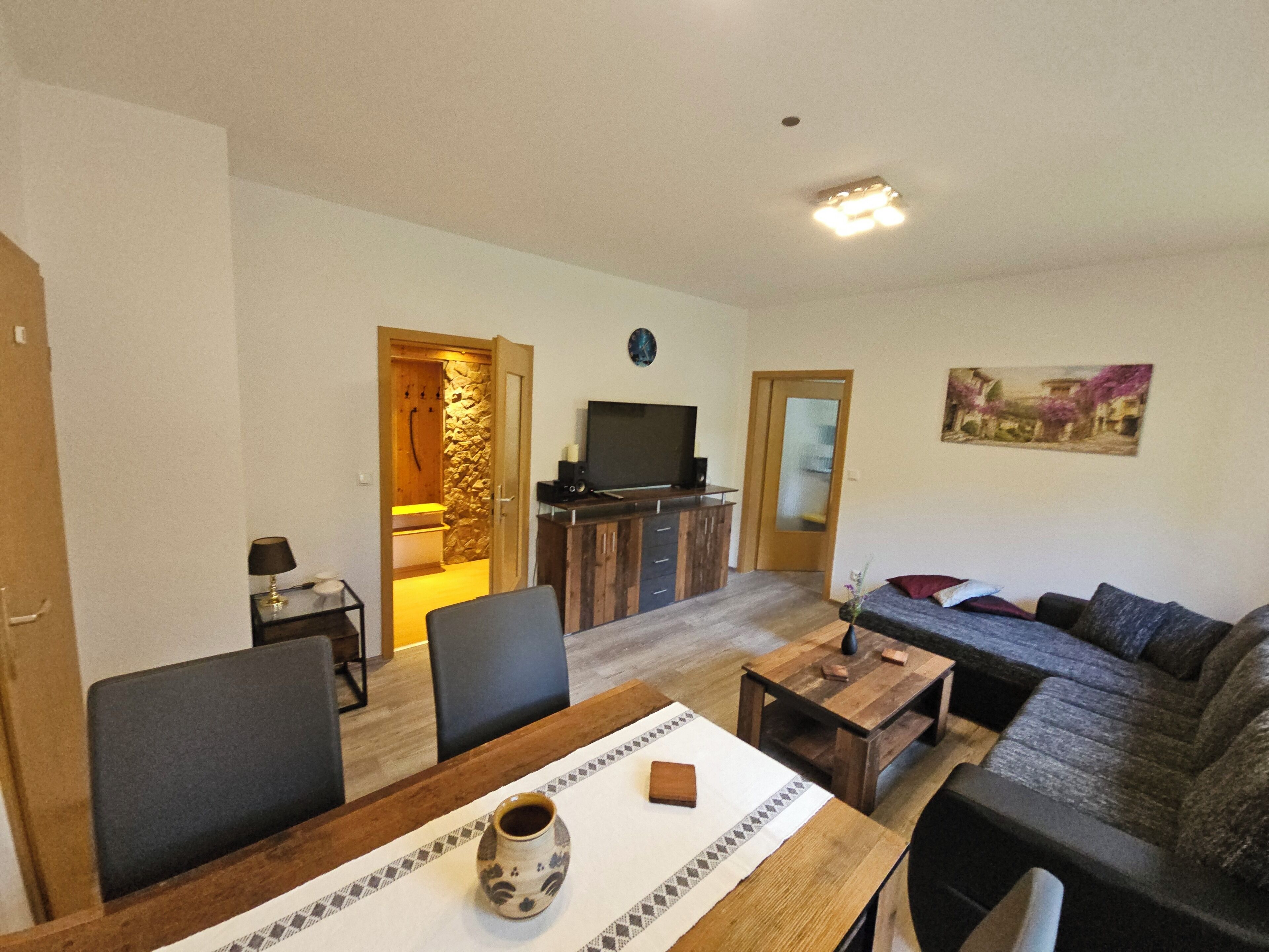 Smart TV, books, stereo