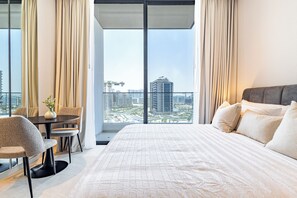 Free WiFi - Superhost Modern Studio in Arjan (Dubai)