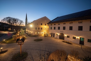 Exterior - Landhotel Alte Zollstation (Pittenhart)