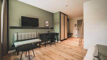 Comfort-Doppelzimmer | Zimmersafe, Verdunkelungsvorhänge, schallisolierte Zimmer