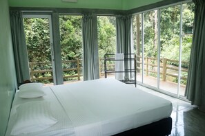 Standard Double or Twin Room, River View