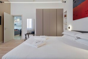 Luxury Apartment, Canal View | Iron/ironing board, free WiFi, bed sheets - Palazzo Ca' Marcello  (Venice)