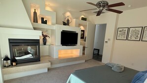 4 bedrooms, in-room safe, iron/ironing board, travel cot - Serene Luxe Prescott Pines Hideaway, Games + Epic Views, Sleep 16+, Fun For All! (Prescott)