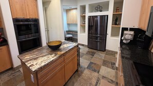 Coffee/tea maker, fridge, microwave, oven - Serene Luxe Prescott Pines Hideaway, Games + Epic Views, Sleep 16+, Fun For All! (Prescott)