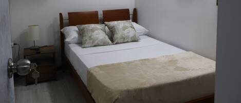 Classic Double Room, 1 Double Bed | Desk, laptop workspace, free WiFi