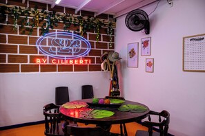 غرفة لتناول الطعام