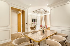 Apartment, City View | Living area | 43-inch Smart TV with cable channels, Netflix, streaming services - Merveil Luxury Suite - Martin VII (Paris)