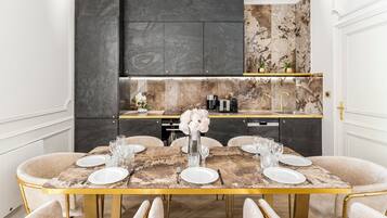 Apartment, City View | Private kitchen | Fridge, microwave, stovetop, toaster