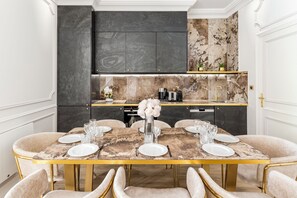 Apartment, City View | Private kitchen | Fridge, microwave, stovetop, toaster