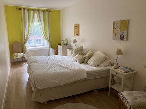 7 bedrooms, iron/ironing board, WiFi