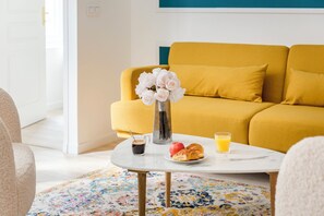 Daily local cuisine breakfast for a fee