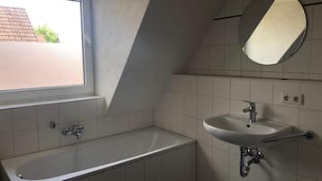 Haartrockner, Seife, Toilettenpapier